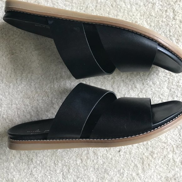 Sandals - Picture 3 of 3